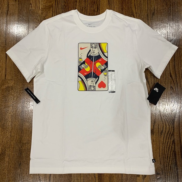 nike queen of hearts t shirt